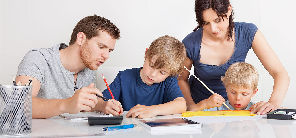 Что такое семейное обучение, кому оно подойдет и сколько стоит>